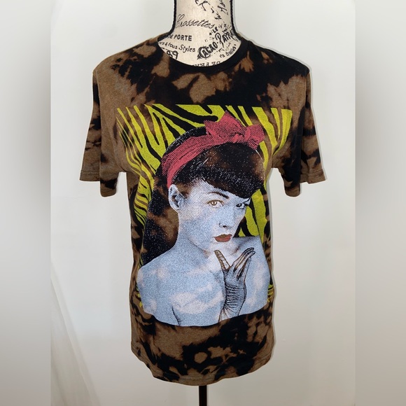 Forever 21 Tie Dye Graphic T-Shirt - Picture 11 of 15